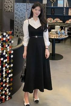 Korean Fashionista, Casual Outfits For Girls, Korean Style Outfits, Skirts Ideas, Flared Dress, Korean Fashion Trends, Text Stories, Fashion Korean