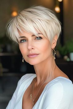 24 Stunning Short Hairstyles for Women Over 50 with Fine Hair in 2024 Messy Bob Hairstyles For Fine Hair, Short Haircuts For Women Over 50, Thick Hair Pixie Cut, Short Haircuts For Thick Hair, Thick Hair Over 50, Short Medium Hair, Short Wedge Haircut, Very Short Bob Hairstyles, Feminine Pixie Cuts