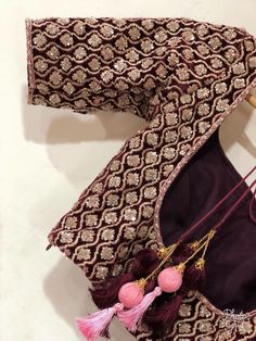 Pink And Maroon, Bridal Blouses, Saree Bollywood, Lehenga Blouse Designs, Sari Blouse Designs, Indian Saree Blouses Designs, Blouse Designs Indian, Silk Saree Blouse Designs