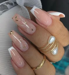 Elegant Nude Nails Classy, Game Date Outfit, Nails Francesa, Anniversary Outfits For Women, French Nails With Gold, Gold French Nails, Elegant Nails Classy, Classy Prom Nails