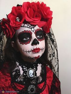 Catrina Costume, Halloween Makeup Sugar Skull, Sugar Skull Costume, Halloweenský Makeup, Halloween Make-up Looks, Dead Makeup, Den Mrtvých, Sugar Skull Halloween, Skeleton Makeup