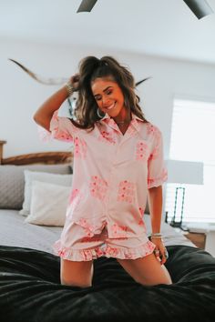 Girly Pajama Set, Classy Cowgirl, Western Graphic Tees, Graphic Tee Dress, Christmas Pjs, Pink Girly Things, Pretty Christmas, Boutique Style, Womens Pyjama Sets