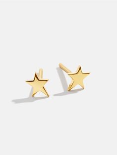 Show off your star power with the Dara 18K Gold Earrings. Made with 18K gold plated sterling silver, these tiny star-shaped studs work nicely with cartilage piercings and second holes. Wear as a topper for your ear stack to really let this pair shine. Bridal Earrings Studs, Freshwater Pearl Drop Earrings, Cross Earrings Studs, Safety Pin Earrings, Ups Shipping, Initial Earrings, 18k Gold Necklace, 18k Gold Earrings, Symbolic Jewelry