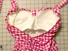 Bombshell Swimsuit, Pattern Weights, Swimsuit Fabric, Best Swimsuits, Cute Swimsuits, Straight Stitch, How To Sew, Bra Cups, Sewing Tutorials