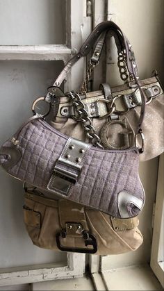 Big Designer Bags, Designer Bags Aesthetic, 2000s Purse, 2000s Bags, Purse Collection, Guess Handbag, Money Bags, Guess Bag, Y2k Accessories