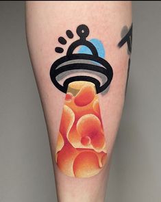 Lava Lamp Painting, Lava Lamp Tattoo, Lamp Painting, Claw Tattoo, Globe Tattoos, Lamp Tattoo, Full Hand Tattoo, Ufo Tattoo, Finger Tattoo For Women