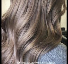 Ideas For Grey Hair, Mushroom Blonde Hair, Silver Hair Short, Mushroom Blonde, Gray Hair Color Ideas, Fall Blonde Hair, Gray Hair Color, Grey Blonde