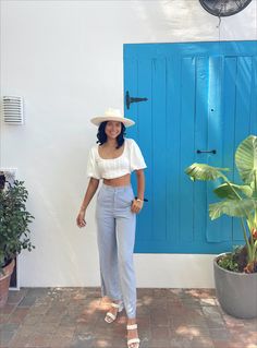 Shop our Influencers' top picks on Amazon Colombia Outfits, Brunch Outfit