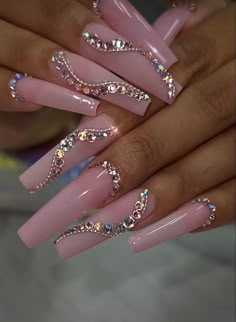 Nails Rhinestones Design, Pink Bling Nails Rhinestones, Simple Rhinestone Nails, Strass Nails, Pink Bling Nails, Nails Rhinestones, Mani Nails, Vegas Nails, Aqua Nails