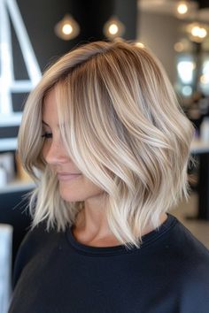 12 Medium Blonde Hairstyles That Are Simply The Perfect Length Medium Blonde Hairstyles, Short Blonde Hairstyles, Shoulder Length Blonde, Medium Blonde Hair, Blonde Haircuts, Hairstyles And Haircuts, Blonde Hairstyles, Medium Blonde, Blonde Hair Inspiration