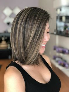 Bayalage Bob Straight, Shoulder Length Ombre Hair Brown, Short Dark Highlighted Hair, Ash Highlights Brown Hair Short, Hair Highlights For Dark Hair Short, Highlights Brown Short Hair, Bob With Highlights Brunette, Brown With Blonde Highlights Short Hair, Ash Brown With Blonde Highlights