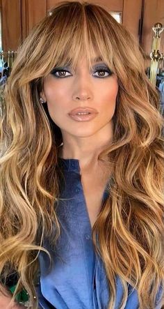 Jlo Hair Colors, Hair Color Caramel, Layered Haircuts For Medium Hair, Brunette Hair With Highlights, Nude Lips, Blonde Hair Looks, Haircuts For Medium Hair