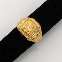 Solid 22k Gold Mens Ring Vintage, 22ct Gold Handmade RIng Gift For Men All Size Men's Rings Gold Indian, Gold Ring Indian, Gold Mens Ring, Mens Engagement Rings Diamond, Hand Shake, Mens Ring Designs, 22k Gold Ring, Handmade Gold Ring, Gold Mangalsutra Designs