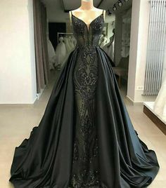 Separate train from rest of the dress √ Long Black Evening Dress, Wedding Dress Black, Black Wedding Gowns, Prom Dress Black, Black Ball Gown, Celebrity Gowns, Gothic Wedding Dress, Long Evening Dress, Black Dress Formal