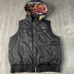 Vintage 2000s Ecko Red Four Pocket Spell Out Logo Puffer Style Y2K Aesthetic Grafftii Black Zip Up Hooded Vest Triple Extra Large Women Condition:  Fair Used Condition  = Flaw On The Front Of The Jacket Due To Age And Wear  ( Tagged L but fits like Large ) Measurements: Please see photos above for all measurements IF YOU BUY TWO OR MORE ITEMS USE THE CODE BUNDLE @ CHECK TO SAVE 20% WE SHIP WITHIN 24 HOURS AFTER PURCHASE! Please be aware that we do not offer free returns!! The Buyer is responsibl Hoodie Vest, Hooded Vest, Black Zip Ups, Y2k Aesthetic, Zip Ups, Puffer, Jackets & Coats, Jackets For Women, ? Logo