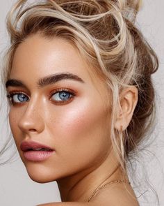 Wedding Makeup Ideas and Tips: How To Get It Right Wedding Makeup Blue, Boho Wedding Makeup, Summer Wedding Makeup, Dramatic Wedding Makeup, Wedding Makeup Vintage, Wedding Makeup For Brunettes, Boho Makeup, Boho Photography, Fall Wedding Makeup