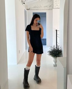 Blackpink Fashion, Rwby, Blackpink Jennie, Looks Vintage, Instagram Update, K Pop, بلاك بينك, Tshirt Dress, One Shoulder Dress