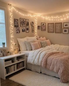 #BedroomDecor #HomeBedroom #BedroomInspo #CozyBedroom #BedroomStyle #InteriorDesign #BedroomDesign #BedroomGoals #RoomMakeover #BedroomVibes #BedroomInspiration Cozy Bedroom For Teenage Girl, Cute Teenage Rooms, Asthetic Rooms Girl Pastel, Teen Neutral Bedroom Ideas, Bedroom Ideas 13 Girl, Cozy Rooms For Teens, Aesthetic Girls Room Ideas, Room Ideas Girls Teenagers, Bedroom Ideas For 12 Yr Girl