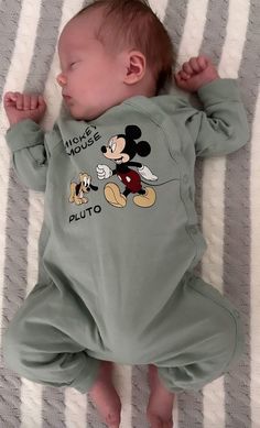 Mickey Mouse Outfit, Cute Mixed Babies, Reborn Toddler Dolls, Girly Girl Outfits, Reborn Toddler, Best Poses For Pictures, Toddler Dolls, Mixed Babies