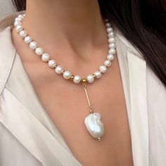 This Beaded Necklaces item is sold by MonGemDesign. Ships from Spain. Listed on 19 May, 2024 Baroque Pearl Pendant, Pearl Beaded Necklace, Jewelry Pearl, Wire Necklace, Chain Extenders, Gold Gift, Pearl Pendant Necklace, Beaded Necklaces, Elegant Jewelry