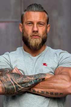 Beautiful💋💋 Guys Hairstyles, Viking Haircut, Beard Trend, Trendy Mens Haircuts, Viking Beard, Beard Hairstyle, Men Haircut Styles