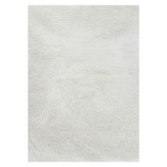 a white rug that is very soft and fluffy