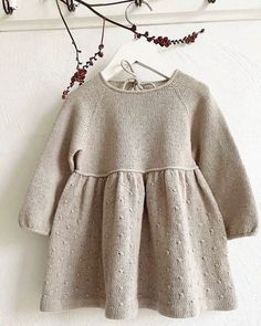 Marvellous Free Crochet Asymmetrical Baby girls Frocks patterns https://www.youtube.com/watch?v=qYy6scDVTCc Princess Frocks, Baby Jackets Pattern, Girls Frocks, Crochet Baby Jacket, Stylish Baby Girls, Baby Cardigan Pattern, Crochet Baby Cardigan, Frock Patterns