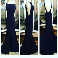 School Party Dress, Prom Gown For Teens, Party Dress Winter, Winter Formal Dress, Gown Graduation, Prom Dress With Train, Winter Formal Dresses, Dress Winter, Black Prom Dress