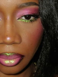 green glitter lip Glitter Lips, Green Glitter, Lips, Glitter, Green