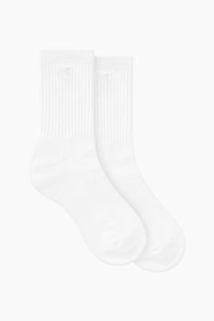 SET™ SOCKS IN BLANC High White Socks, White Ankle Socks, White Crew Socks, Recruitment Ideas, White Socks, White Sock, Minimal Logo, Sport Socks, Christmas Wishlist