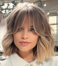 Short Hair Balayage, Long Bob Hairstyles, Short Blonde Hair, Hair Color Trends, Great Hair, Big Hair, Balayage Hair, Hairstyles With Bangs, Bob Hairstyles