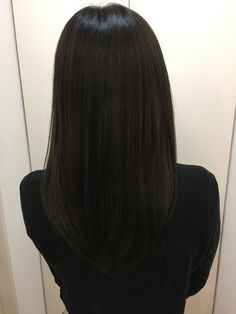 Long Pretty Hair, Soft Black Hair, Medium Black Hair, Long Straight Black Hair, Black Hair Aesthetic, Dark Brunette Hair, Straight Black Hair, Jet Black Hair, Haircuts Straight Hair