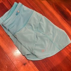 Size 4, 4 Inches Never Used Shorts And White Top, Lulu Outfits, Outfit Needs, Lulu Shorts, Lululemon Speed Up Shorts, Lululemon Hotty Hot Shorts, Hotty Hot Shorts, Athletic Clothes, Teal Color