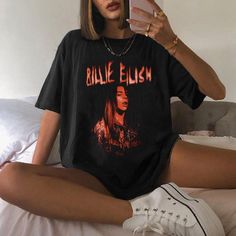 Vintage 90s Bootleg Style Billie Eilish T-shirt Billie Eilish Oversized Shirt, Billie Eilish Stuff To Buy, 90s Inspired T-shirt With Letter Print For Concert, 90s Inspired Concert T-shirt With Letter Print, 90s Inspired Short Sleeve T-shirt For Concert, Billie Eilish Tshirt, Future Outfit, Oversized Shirt, Buy Vintage