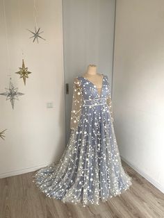 Galaxy Wedding Dress, Stars Wedding Dress, Star Wedding Dress, Celestial Wedding Dress, Off White Wedding Dress, Celestial Wedding Theme, Starry Wedding, Wedding Dress Long Sleeves, Blue Wedding Gowns