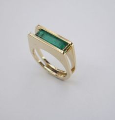 Gold Rings Fashion, Gold Ring Designs, Diamond Jewelry Designs, Emerald Jewelry, Gorgeous Jewelry, Men's Rings, Pretty Jewellery, Artisan Jewelry, Amazing Jewelry