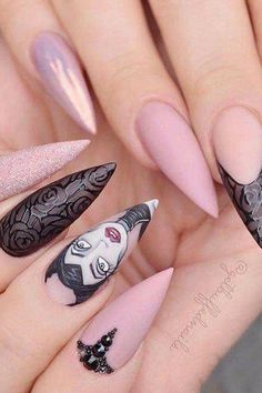 These Black Halloween Nails Are Blowing Up on Pinterest! Make your Holloween Nails unforgettable! Get ready to be inspired by these stunning Black Halloween Nails that are perfect for the spooky season! From Pink Halloween Nails and Purple Halloween Nails to fun Pumpkin Nails, these designs will elevate your nail game. Try out creative Halloween Press On Nails or go for intricate Nail Art Halloween featuring Bat Nails. Whether you’re looking for Cute Halloween Nails or bold Halloween Acrylic ... Disney Nail Art, Unghie Nail Art, Stiletto Nail Art, Disney Nails, Trendy Nail Art