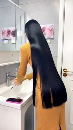 Super Long Straight Hair, Silky Black Hair, Long Beautiful Hair, Brunette Black Hair, Shiny Black Hair, Huge Hair, Long Shiny Hair, Extension Hair