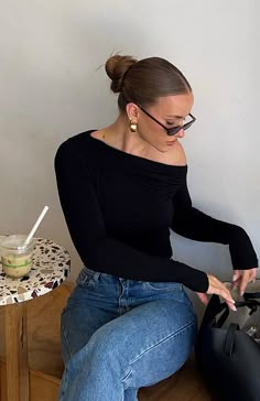 Best Of Luck Long Sleeve Top Black Best Of Luck, Looks Party, Elegante Casual, Looks Street Style, Looks Black, Dinner Outfits, Outfit Inspo Fall, Looks Style, Looks Vintage