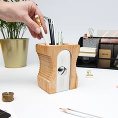 Sharpener Desk Tidy in light wood Giant Pencil, Wooden Office Desk, Office Stationary, Classic Desk, Wooden Pencil, Cool Shapes, Desk Tidy, Wood Pens, Desk Accessories Office