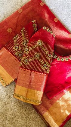 Latest Aari Work Blouse Designs, Latest Aari Work, Embroidery On Bags, Shawl Embroidery, Embroidery For Kids, Books Embroidery, Tutorial Embroidery, Aari Work Blouse Designs, Bags Embroidery