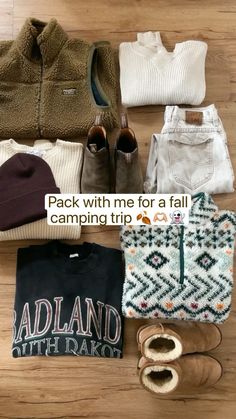 Hiking Outfits Summer, Winter Camping Outfits, Trail Outfits, Outdoorsy Outfits, Granola Girl Outfits, Granola Outfits, Walking Outfit, Surfergirl Style, Camping Outfit