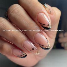 Black Tip With Gold Line Nails, Black Silver Nails Design, Black And Gold Nail Designs, Gold Gel Nails, Black Gel Nails, Silver Nail Designs, New Years Eve Nails, Makeup Nails Designs