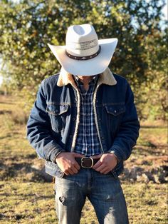 Should Have Been A Cowboy, Western Guy Photoshoot, Modern Western Outfit Men, Men Western Fashion, Men's Western Wear, Cowboy Fits Men, 90s Country Outfit, Ulzzang Dress Formal