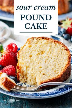 This old-fashioned sour cream pound cake recipe is a classic Southern dessert. The classic buttery cake has a moist crumb, a beautiful golden brown exterior, and is perfect for any occasion! Pound Bread, Sour Cream Pound Cake, Cupcakes Recipes, Amazing Desserts, Blogger Photos, Pound Cakes, Cracker Recipes, Almond Flavor, Bundt Cakes