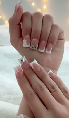 Latina Nails Short, Short Latina Nails, Nails Acrylic Short White, Latina Nails Acrylic, Latina Nails, Nails Acrylic Short, Quinceanera Nails, Hot Nail Designs, Fancy Nails Designs