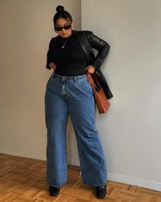 Party Outfit Plus Size, Moda Over 40, Wide Leg Jeans Outfit, Jeans Trend, Work Fits, Plus Size Outfit