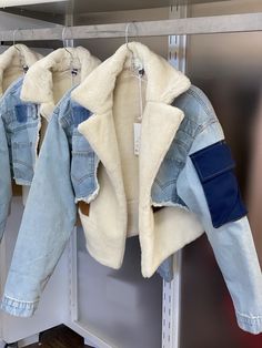 Patchwork Denim Jacket, Pastel Outfit, Mode Inspo, Tomboy Fashion, Denim Jackets, Lookbook Outfits, Winter Fashion Outfits, Look Fashion, Autumn Winter Fashion