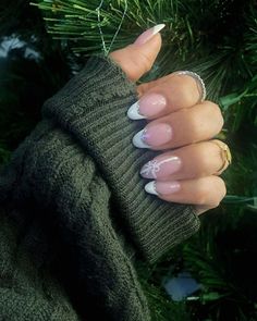 Winter Nails Acrylic, Snowflake Nails, Xmas Nails, Pretty Acrylic Nails, Short Acrylic Nails