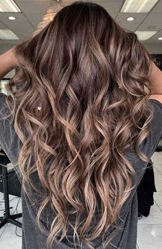 Gorgeous Hair Color, Colored Curly Hair, Brunette Balayage Hair, Hair Color Light Brown, Beautiful Hair Color, Light Hair Color, Balayage Brunette